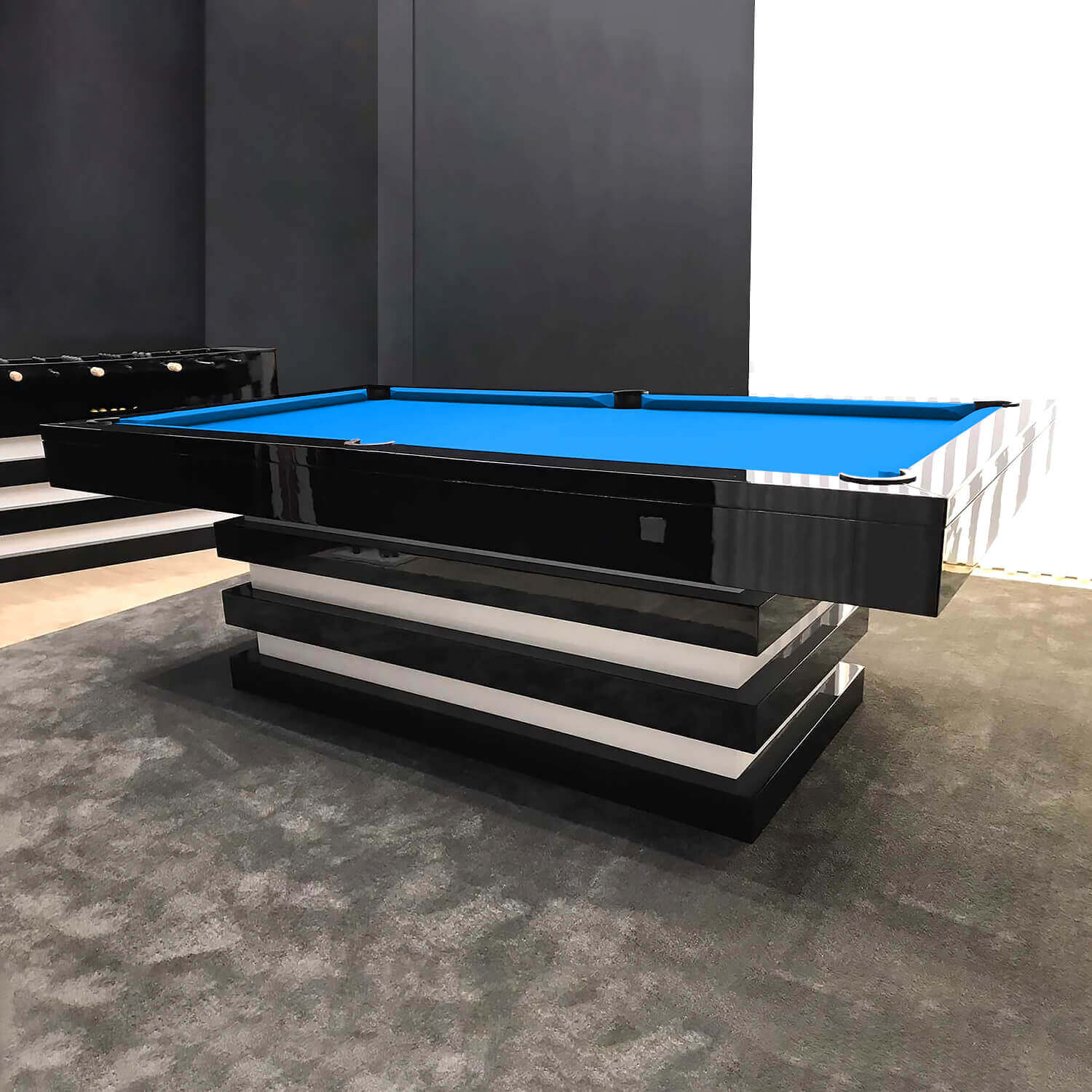 The Manhattan pool table